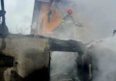 Încă o tragedie în județ: un bătrân de 80 de ani a murit din cauza incendiului ce i-a cuprins casa