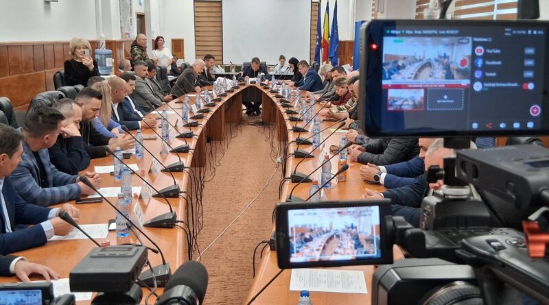 Ședință de îndată la Consiliul Județean; ce au avut de dezbătut aleșii județeni?