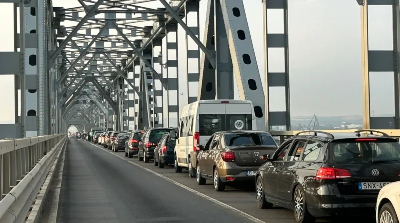 Când se termină coșmarul cozilor din Vamă, cauzate de lucrările de pe pod?