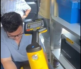 Pierderile de apă, depistate mai rapid și mai precis cu noul autolaborator al Apa Service Giurgiu