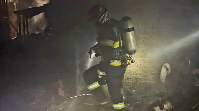 Mobilizare de forțe la Malu Spart, luni noapte; motivul: un incendiu extrem de violent